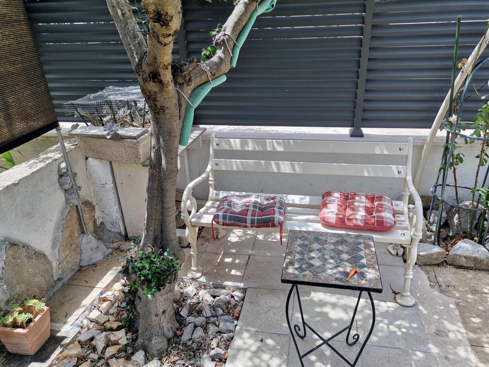 Apartment Alena With Terrace And Garden Center Jelsa Jelsa  Kültér fotó